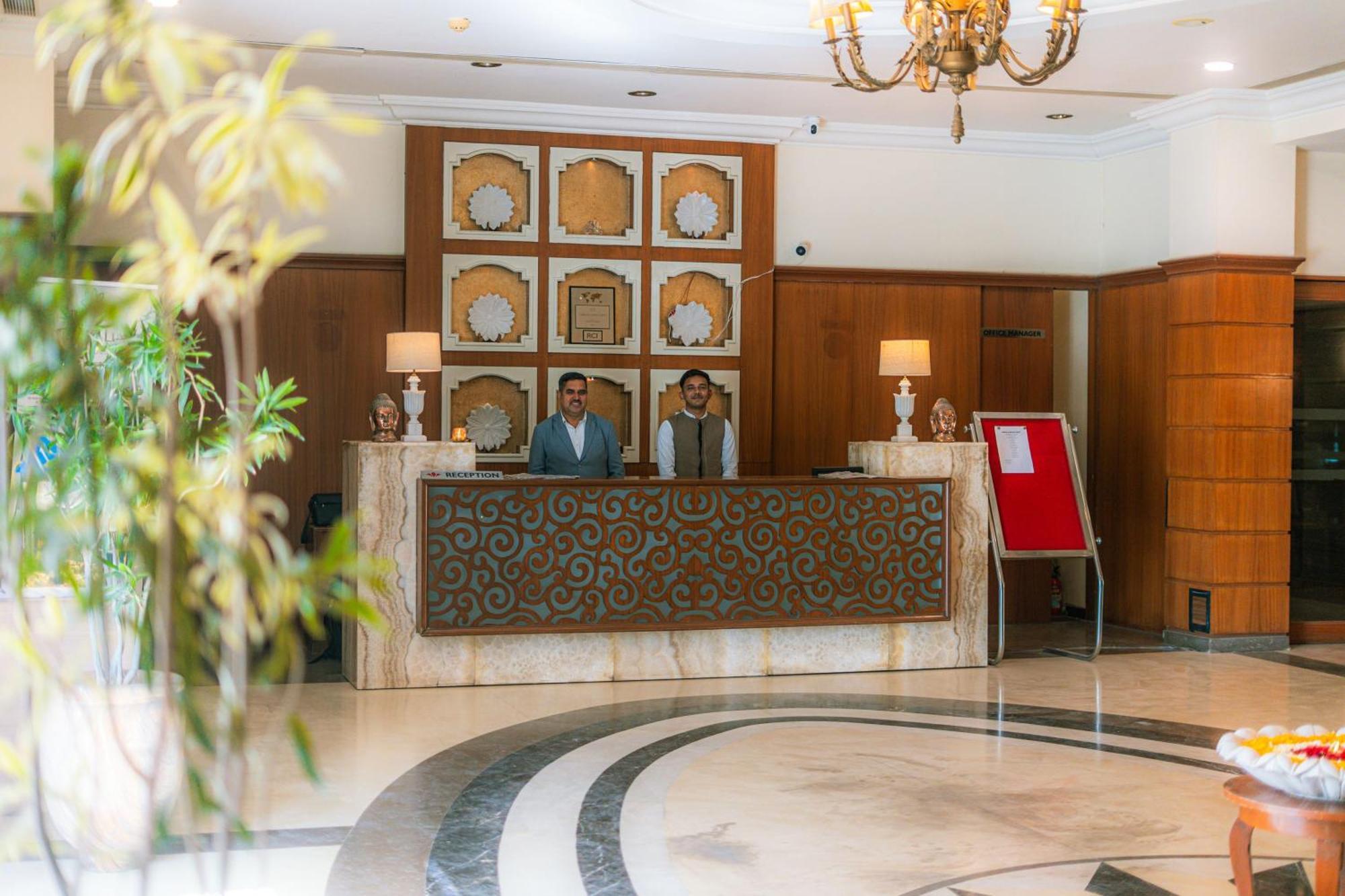 The Sky Imperial, Udaipur Hotel Exterior photo