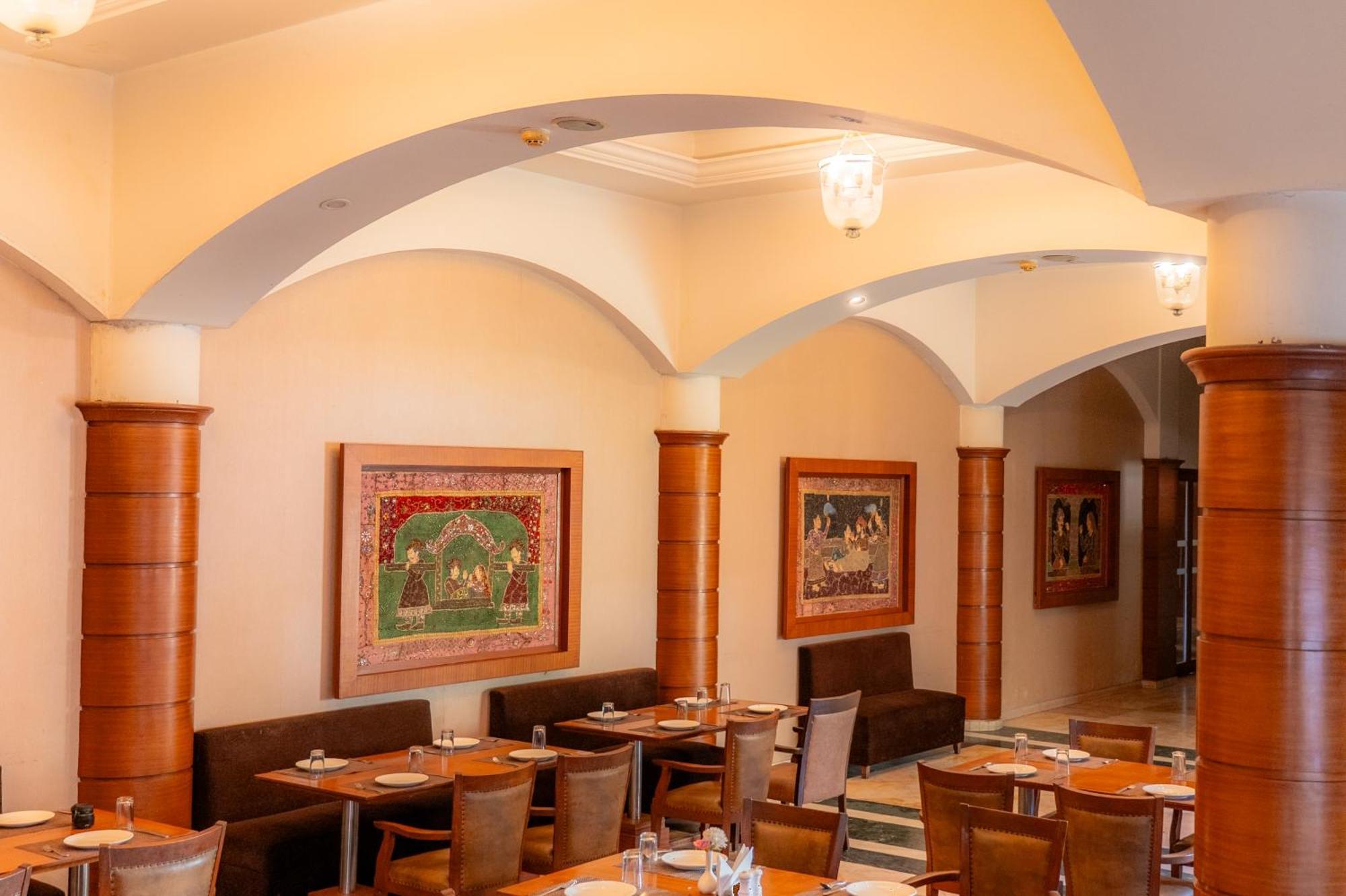 The Sky Imperial, Udaipur Hotel Exterior photo